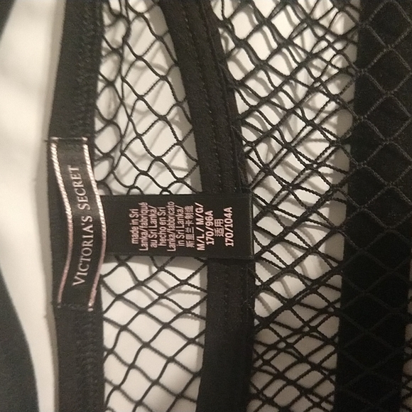 Pink VS (M) NWOT - Picture 3 of 5